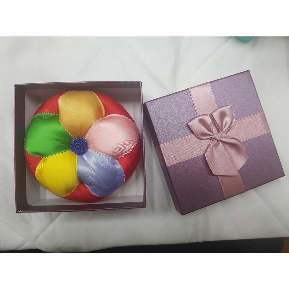 traditional flower pincushion