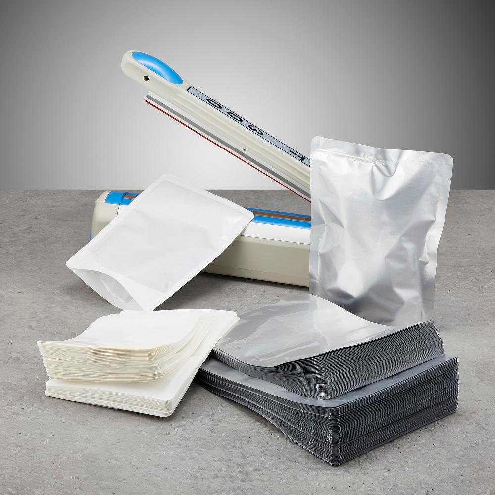 Stand up Alox Pouch no.4 made of Aluminum, Glass, Metal for food storage BPA Free by hpm global