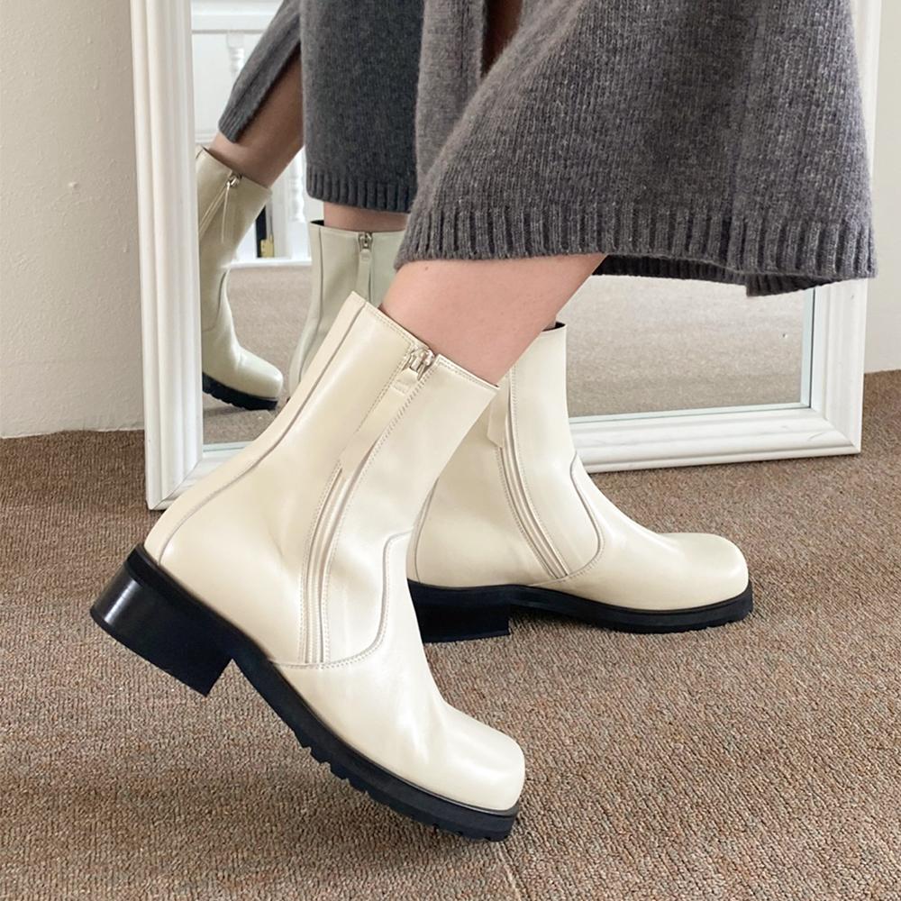 INTHESTAR IS_221385 IV