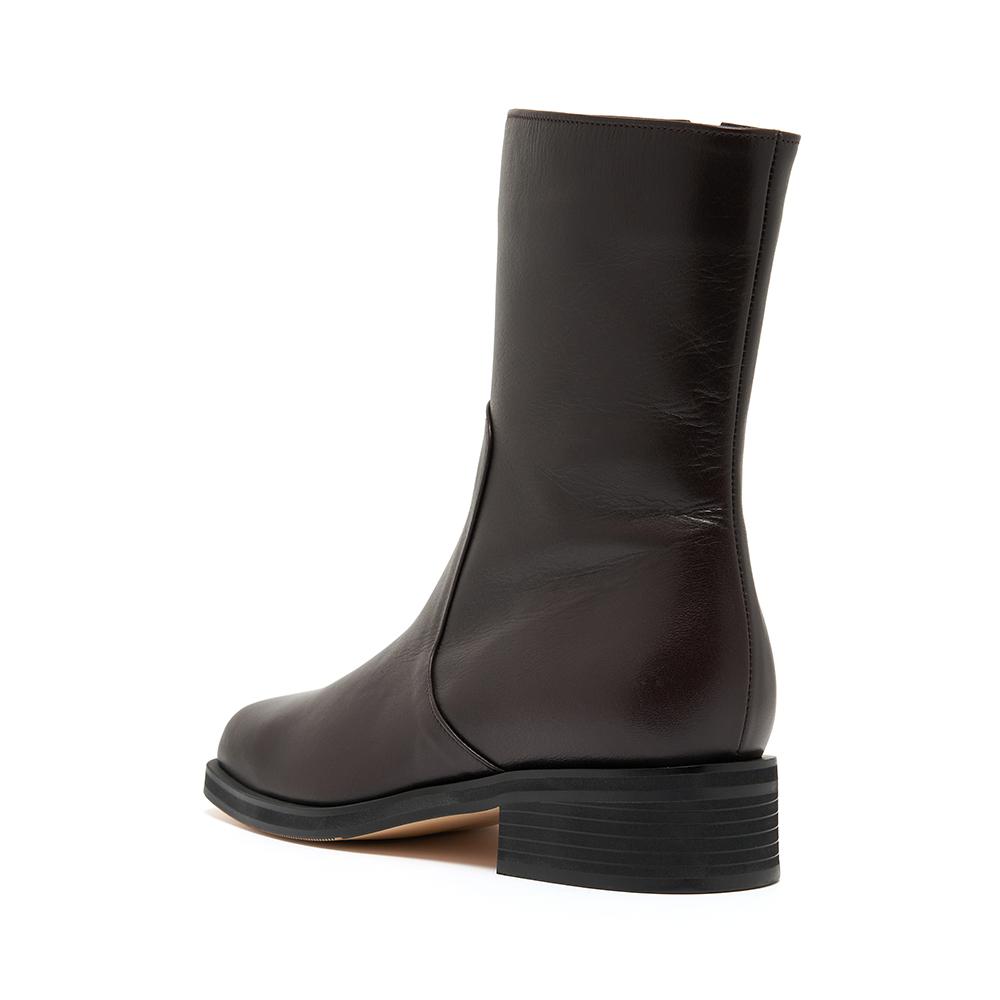 INTHESTAR IS_221391BR